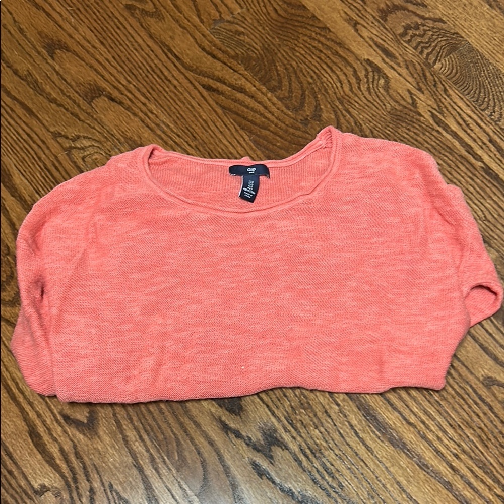 GAP Coral Crew Neck Sweater,  size S🌿